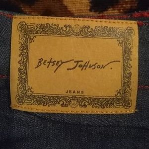 Authentic BETSEY JOHNSON DENIM SKIRT Skull Details